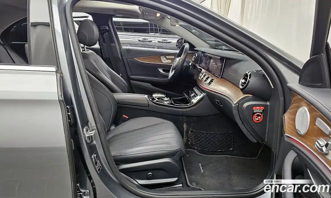 Mercedes-Benz E-Class 2019 2.0 Автомат в Москве № 139197, фото 15