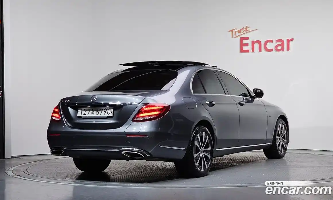 Mercedes-Benz E-Class 2019 2.0 Автомат в Москве № 139197, фото 16