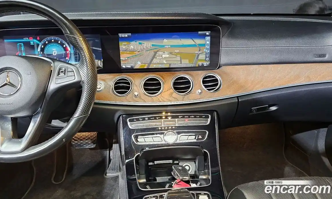 Mercedes-Benz E-Class 2018 2.0 Автомат в Москве № 143714, фото 14