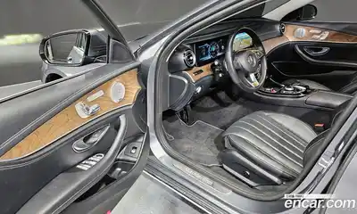Mercedes-Benz E-Class 2018 2.0 Автомат в Москве № 143714, миниатюра 4