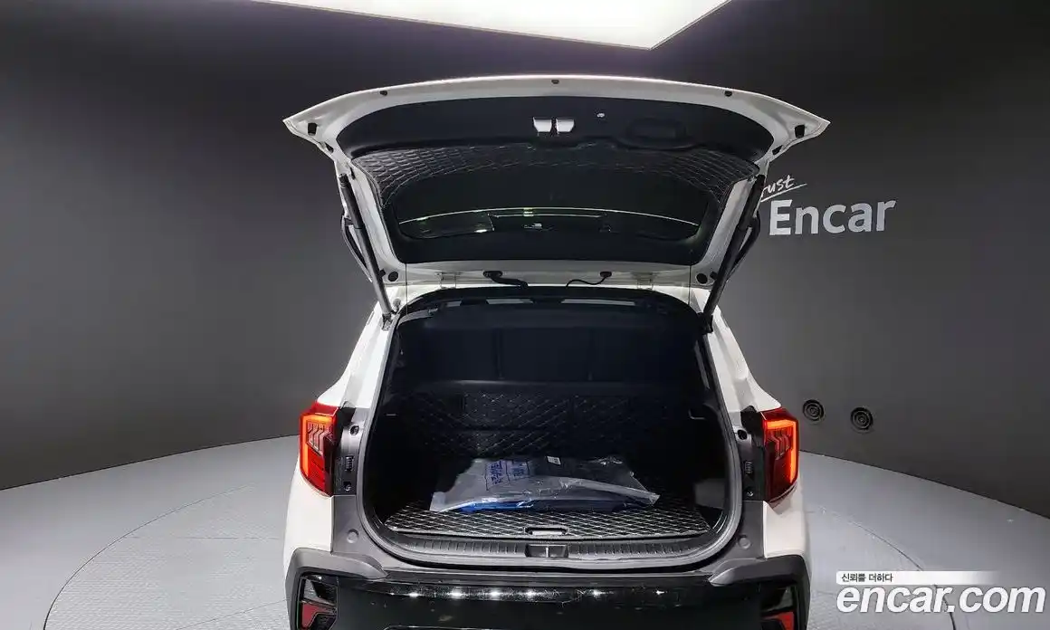 Kia Seltos 2023 1.6 Автомат в Москве № 14412, фото 17