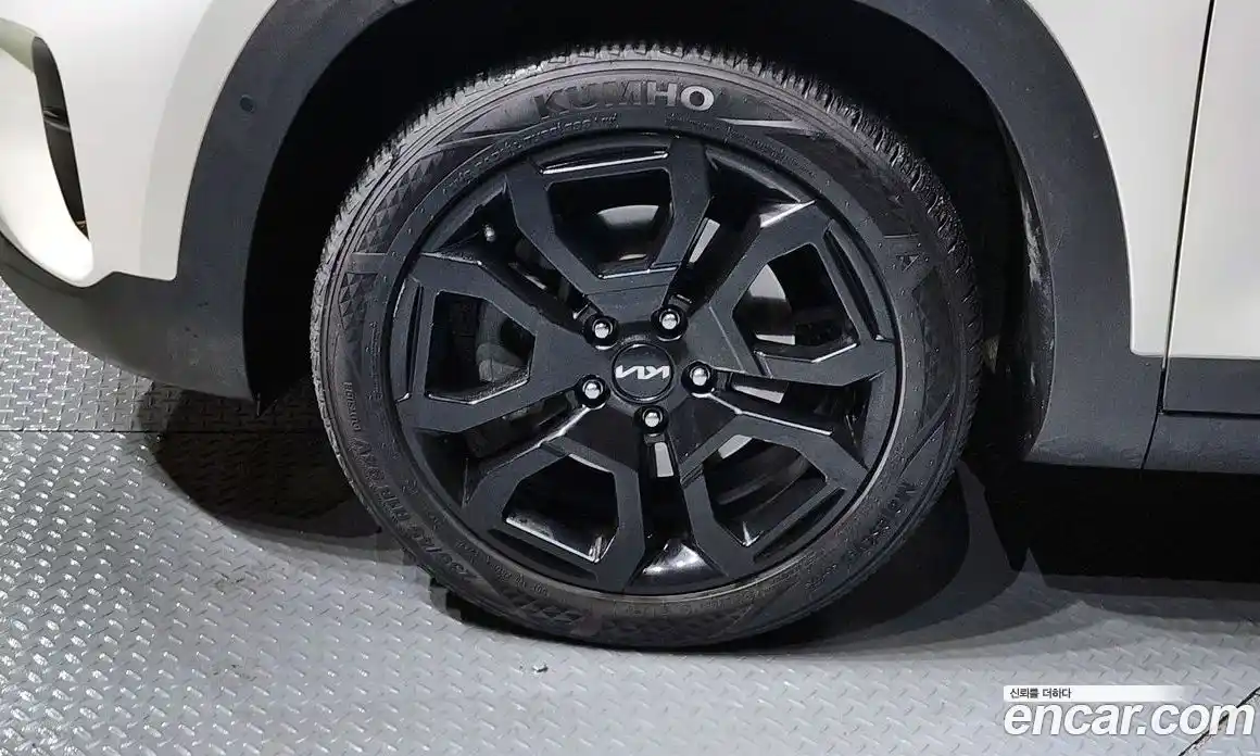 Kia Seltos 2023 1.6 Автомат в Москве № 14412, фото 19