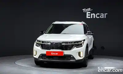 Kia Seltos 2023 1.6 Автомат в Москве № 14412, миниатюра 2