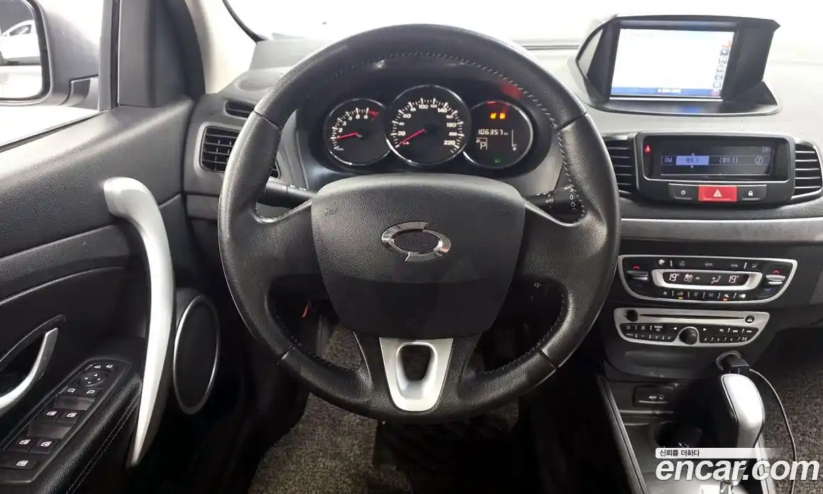 Renault SM3 2011 1.6 Автомат в Москве № 148047, фото 8