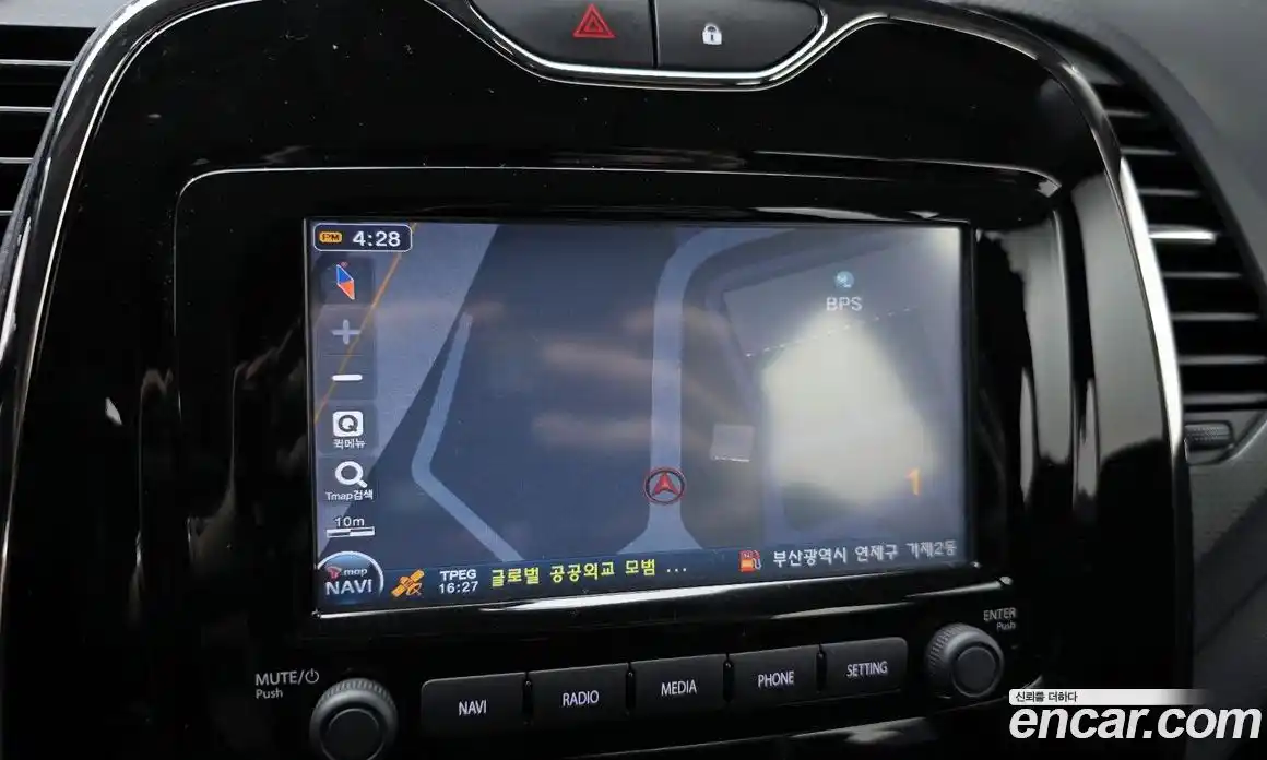 Renault QM3 2015 1.5 Автомат в Москве № 148191, фото 15