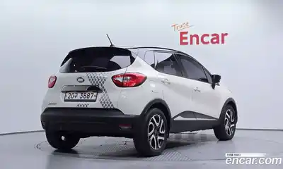 Renault QM3 2015 1.5 Автомат в Москве № 148191, миниатюра 9