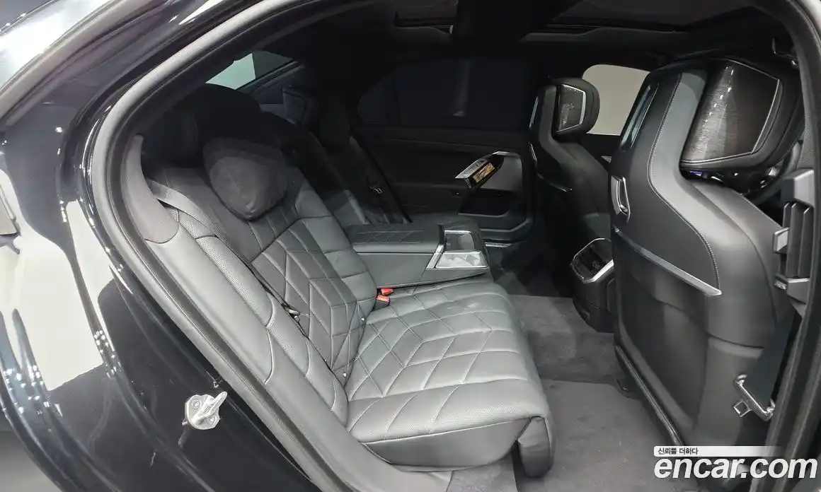 BMW 7-Series 2024 3.0 Автомат в Москве № 153062, фото 19