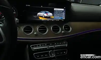Mercedes-Benz E-Class 2019 1.9 Автомат в Москве № 157880, миниатюра 11