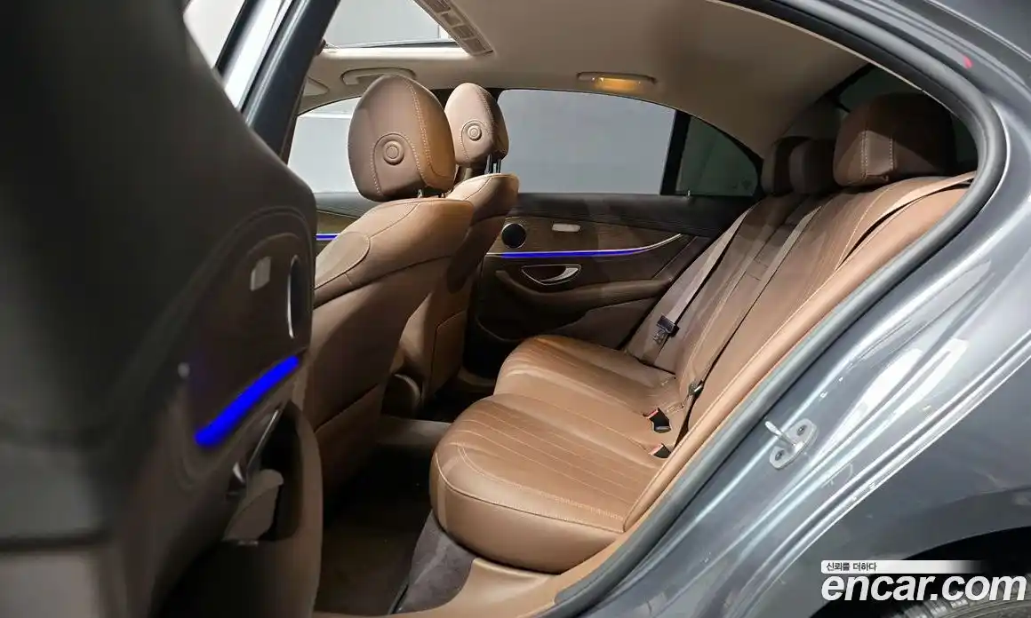 Mercedes-Benz E-Class 2019 1.9 Автомат в Москве № 157880, фото 14