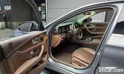 Mercedes-Benz E-Class 2019 1.9 Автомат в Москве № 157880, миниатюра 8