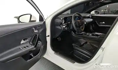 Mercedes-Benz A-Class 2020 2.0 Автомат в Москве № 160270, миниатюра 11