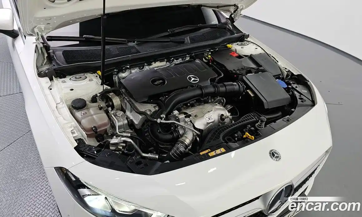 Mercedes-Benz A-Class 2020 2.0 Автомат в Москве № 160270, фото 13