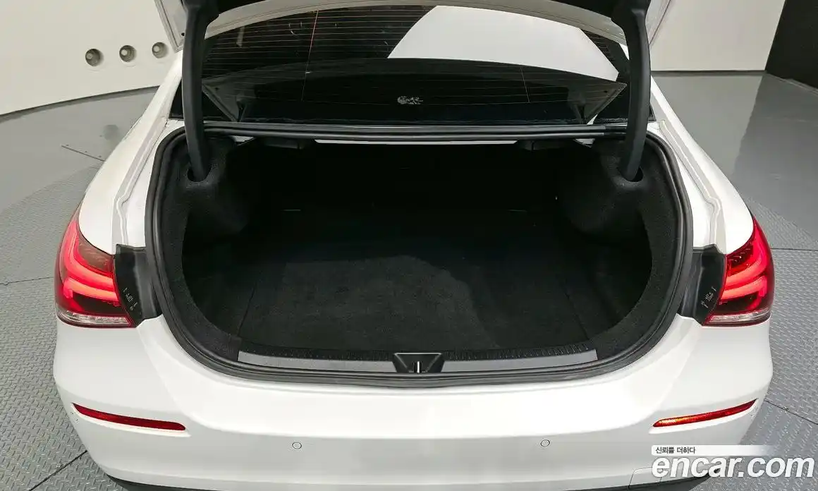 Mercedes-Benz A-Class 2020 2.0 Автомат в Москве № 160270, фото 19