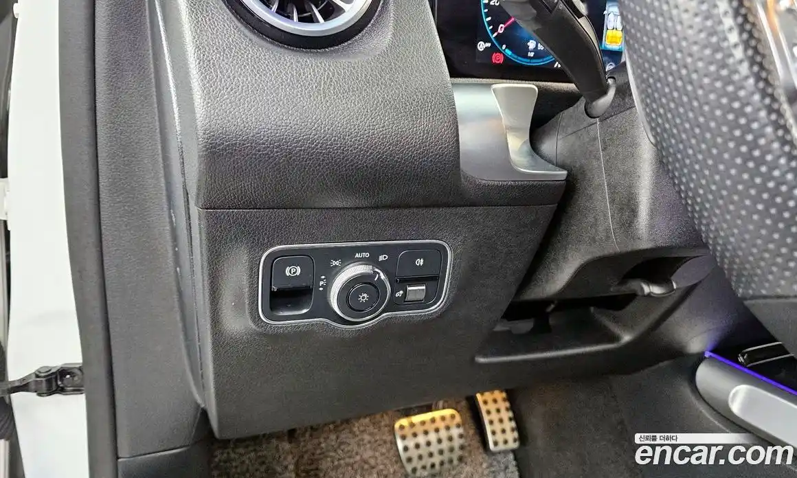 Mercedes-Benz GLB-Class 2022 2.0 Автомат в Москве № 160728, фото 17