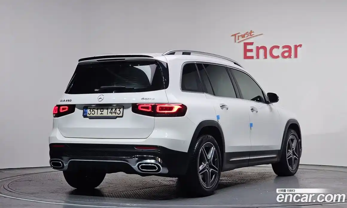 Mercedes-Benz GLB-Class 2022 2.0 Автомат в Москве № 160728, фото 3
