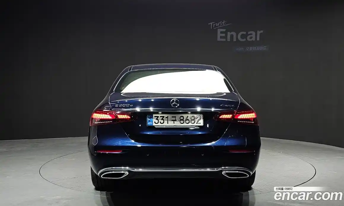 Mercedes-Benz E-Class 2021 2.0 Автомат в Москве № 161260, фото 14