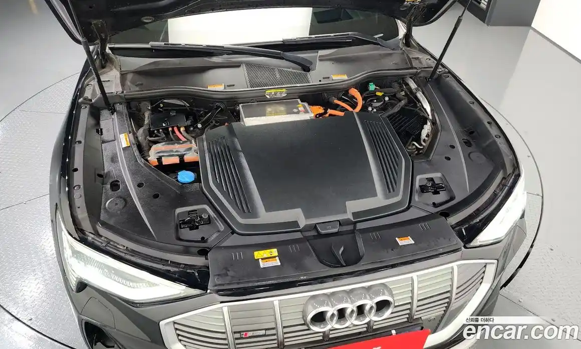 Audi e-tron 2022 0.2 Автомат в Москве № 163298, фото 7