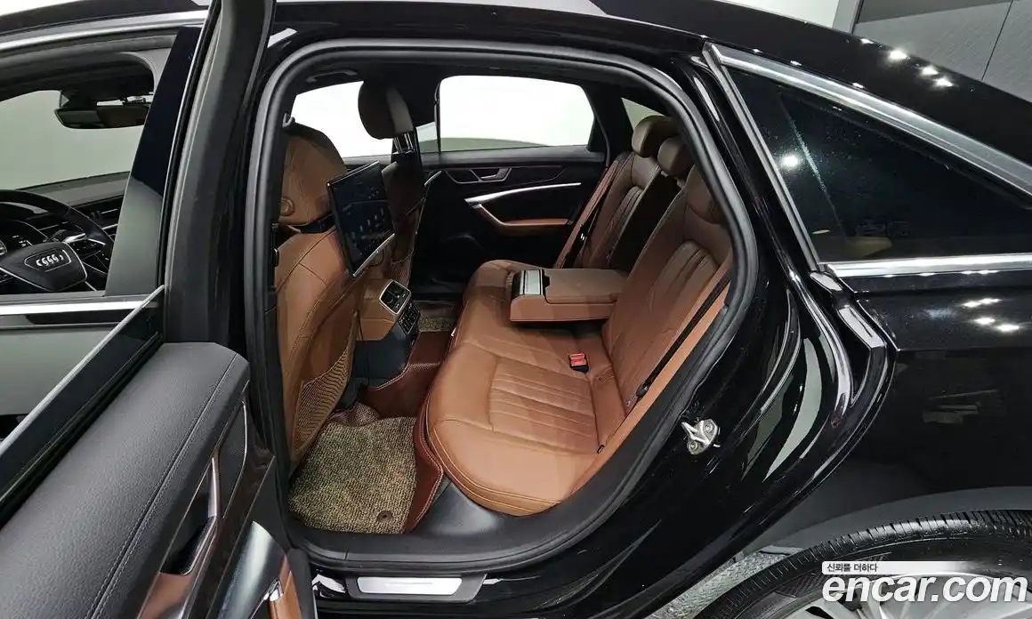 Audi A6 2021 2.0 Автомат в Москве № 163537, фото 15