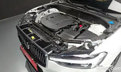 Volvo XC60 2024 2.0 Автомат в Москве № 164200, миниатюра 11