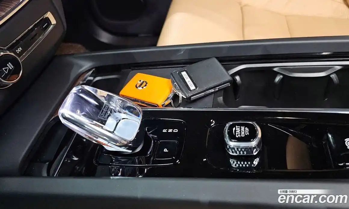 Volvo XC60 2024 2.0 Автомат в Москве № 164200, фото 19