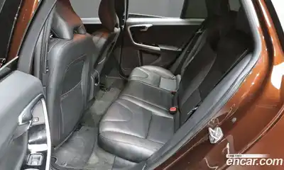 Volvo V60 2016 2.5 Автомат в Москве № 164569, миниатюра 2