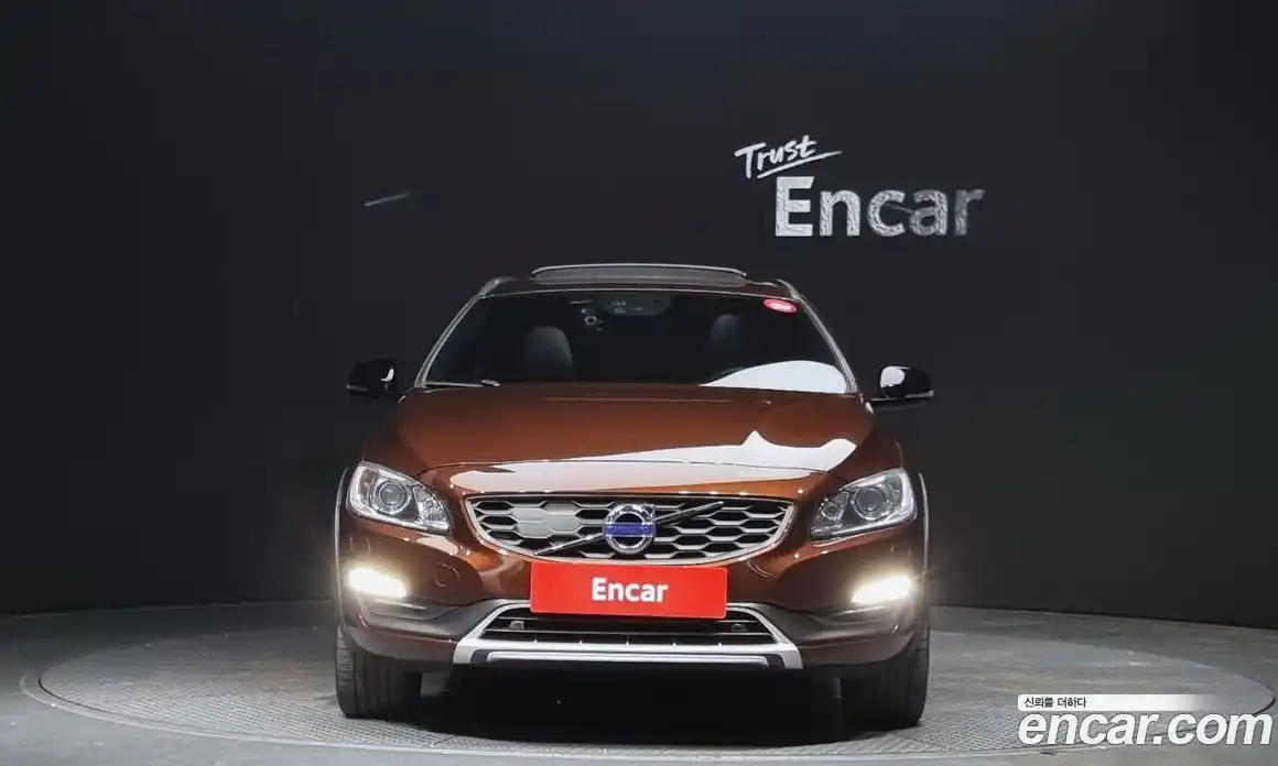 Volvo V60 2016 2.5 Автомат в Москве № 164569, фото 6