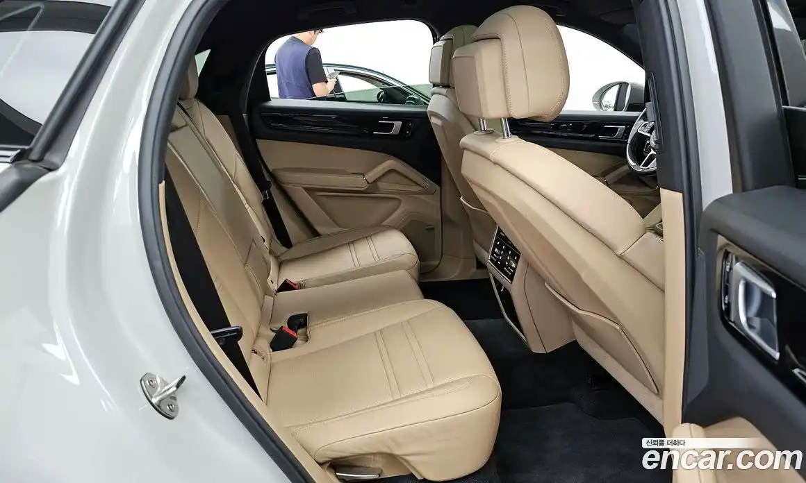 Porsche Cayenne 2021 3.0 Автомат в Москве № 165496, фото 12