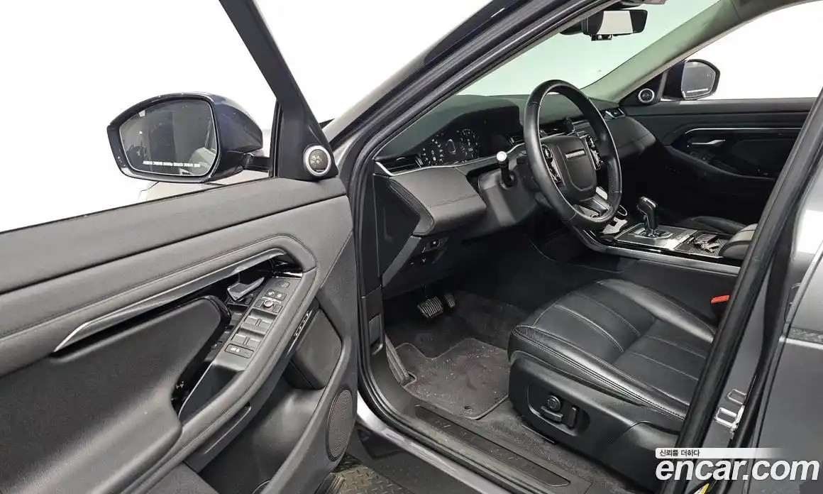 Land Rover Range-Rover Evoque 2020 2.0 Автомат в Москве № 165995, фото 12