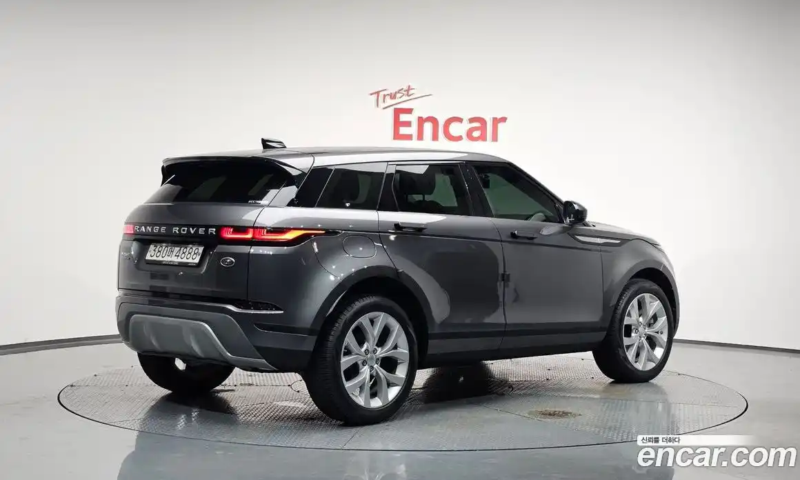 Land Rover Range-Rover Evoque 2020 2.0 Автомат в Москве № 165995, фото 8