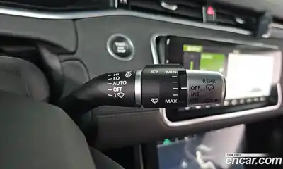 Land Rover Range-Rover Evoque 2020 2.0 Автомат в Москве № 165995, миниатюра 9