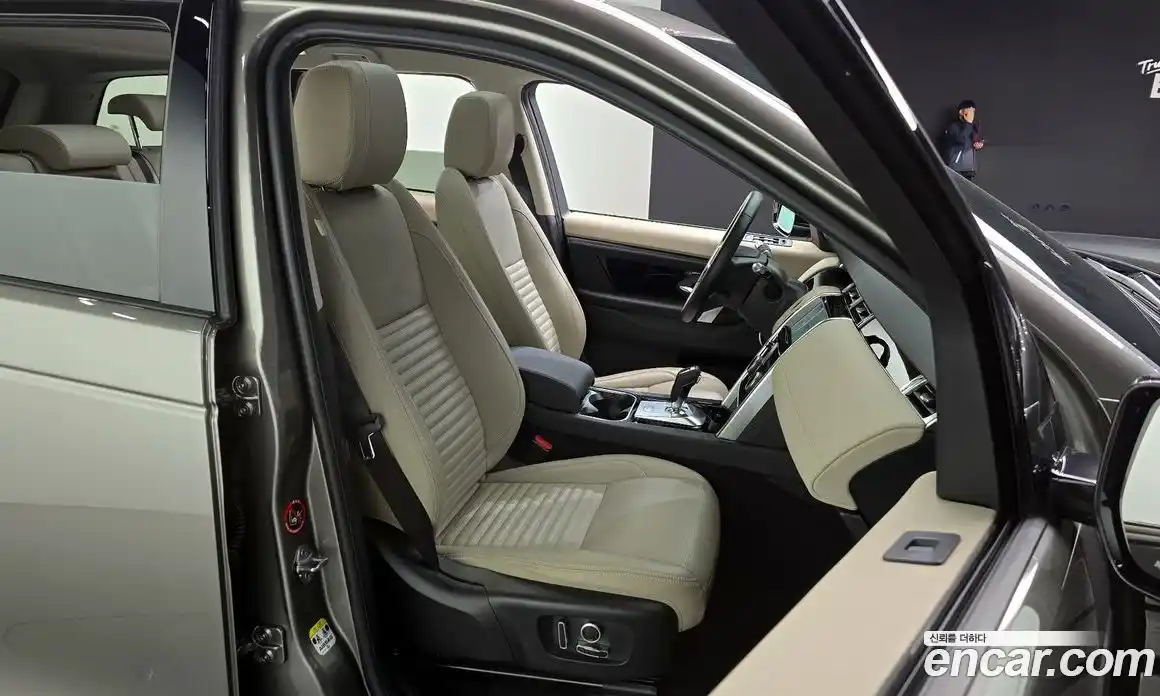 Land Rover Discovery Sport 2022 2.0 Автомат в Москве № 166107, фото 15