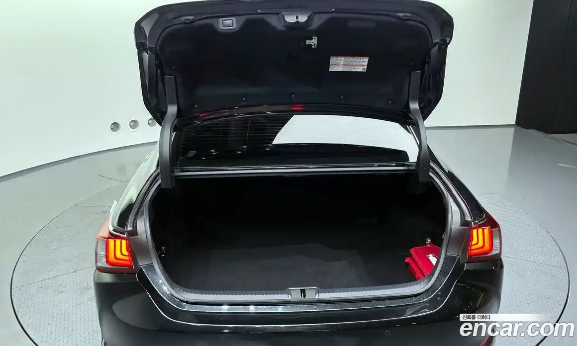 Lexus ES 2025 2.5 Автомат в Москве № 168049, фото 13