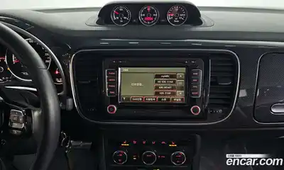 Volkswagen Beatle 2013 2.0 Автомат в Москве № 168789, миниатюра 5