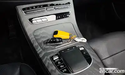 Mercedes-Benz E-Class, 2023