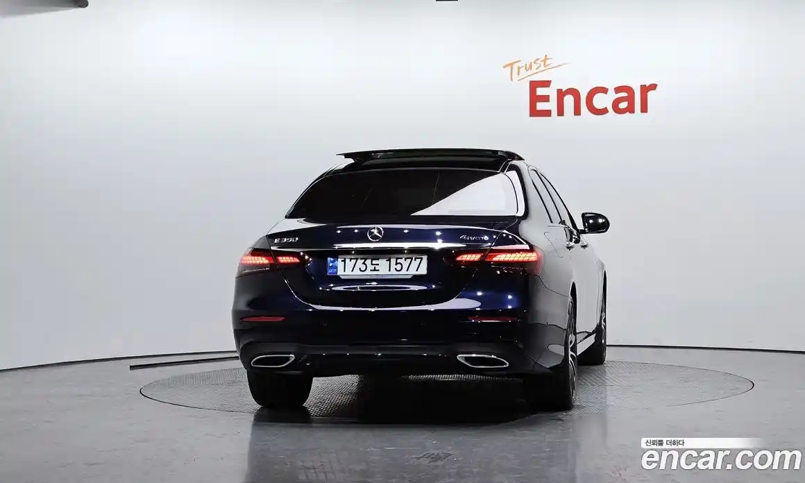 Mercedes-Benz E-Class 2023 2.0 Автомат в Москве № 175478, фото 14