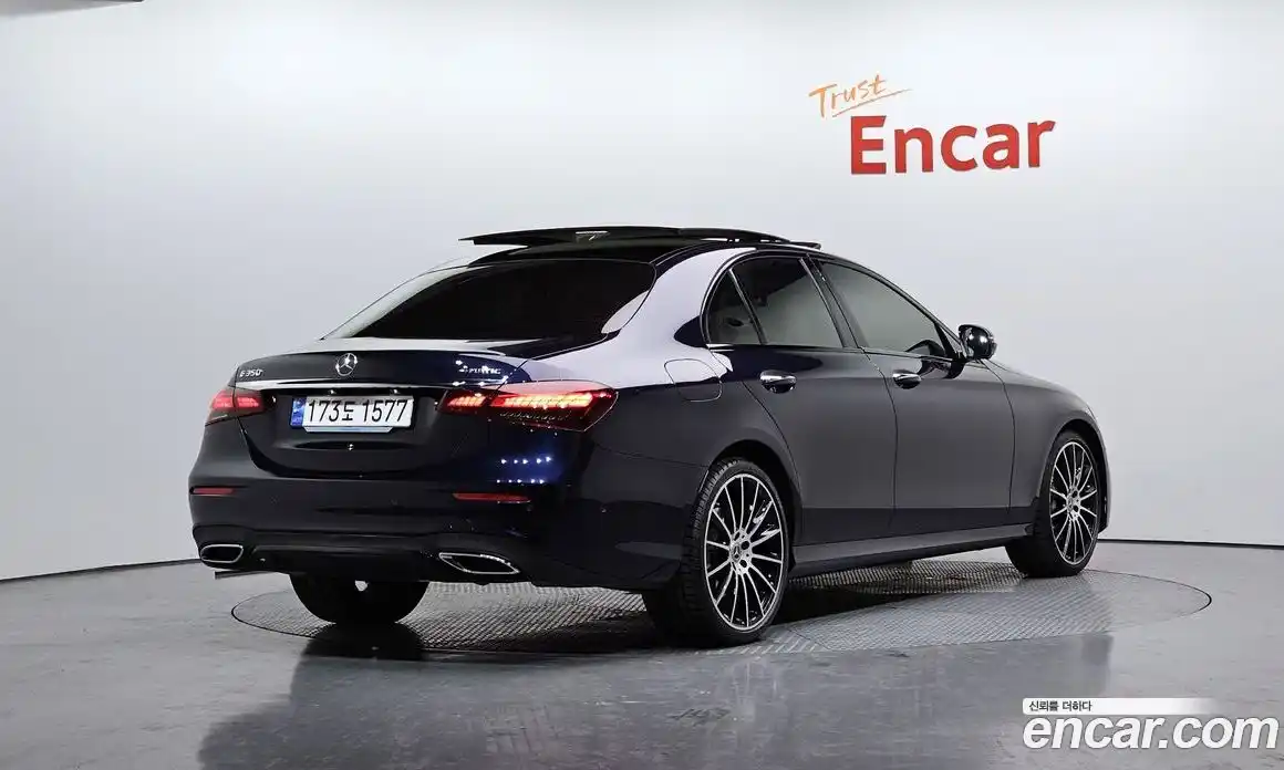 Mercedes-Benz E-Class 2023 2.0 Автомат в Москве № 175478, фото 16