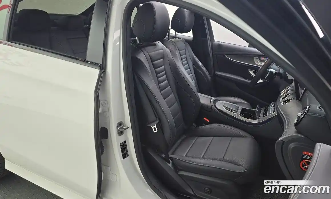 Mercedes-Benz E-Class 2023 2.0 Автомат в Москве № 176119, фото 7