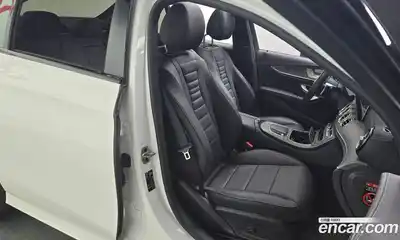 Mercedes-Benz E-Class 2023 2.0 Автомат в Москве № 176119, миниатюра 7