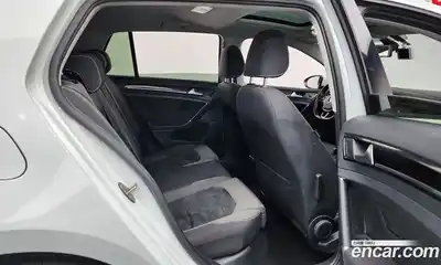 Volkswagen Golf 2015 2.0 Автомат в Москве № 176983, миниатюра 3