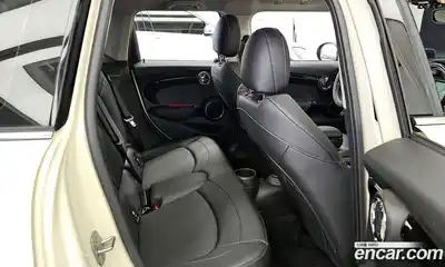 Mini Cooper 2020 2.0 Автомат в Москве № 180574, миниатюра 9