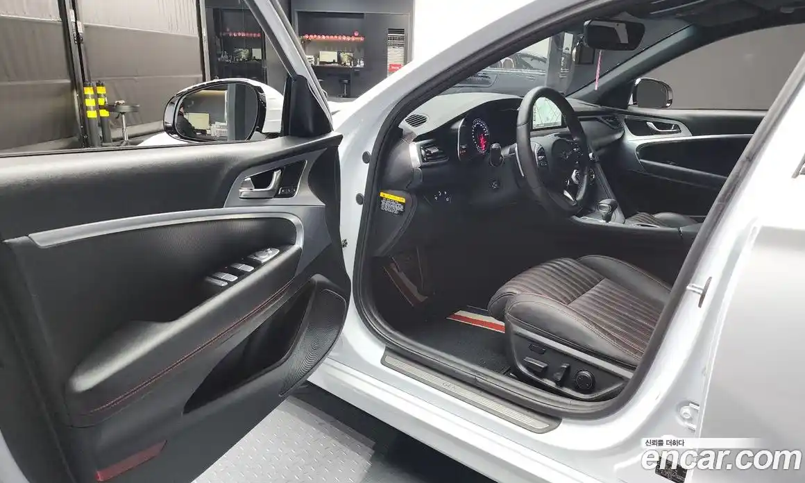 Genesis G70 2019 2.0 Автомат в Москве № 18208, фото 12