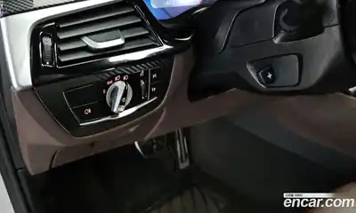 BMW 5-Series 2023 2.0 Автомат в Москве № 191752, миниатюра 2