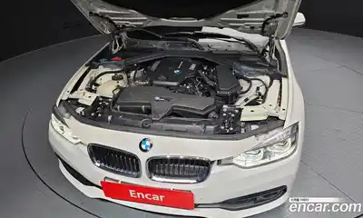 BMW 3-Series 2018 2.0 Автомат в Москве № 192755, миниатюра 2