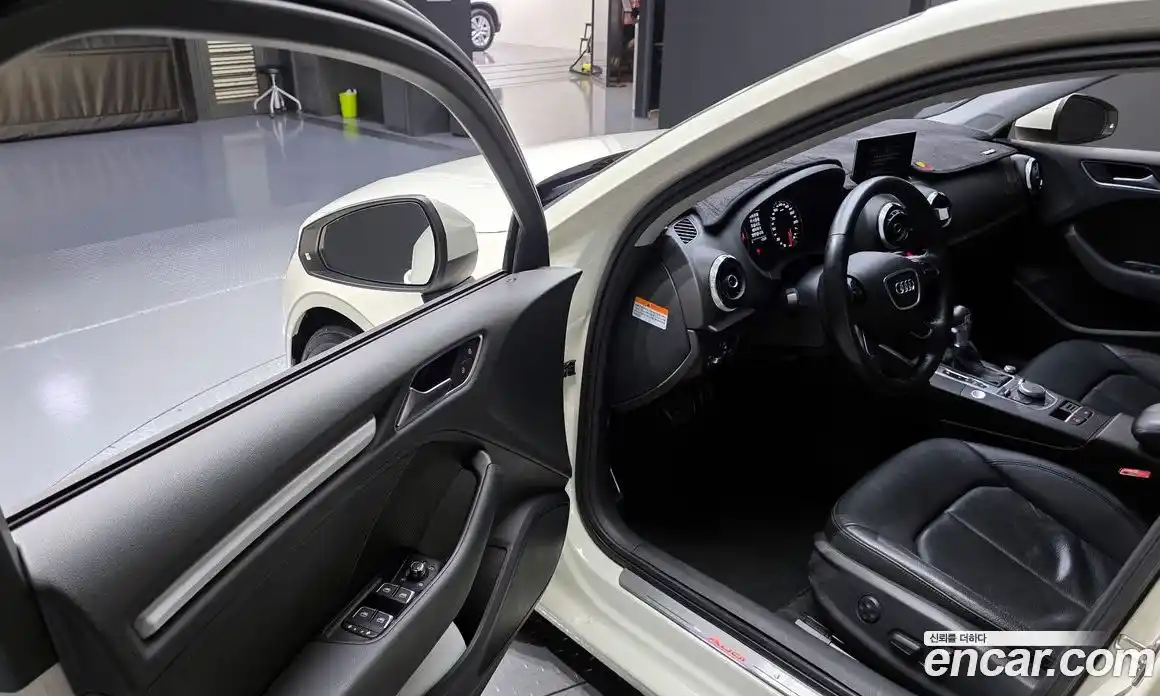 Audi A3 2015 1.6 Автомат в Москве № 193067, фото 18