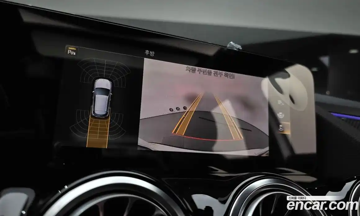 Mercedes-Benz GLA-Class 2021 2.0 Автомат в Москве № 194637, фото 3