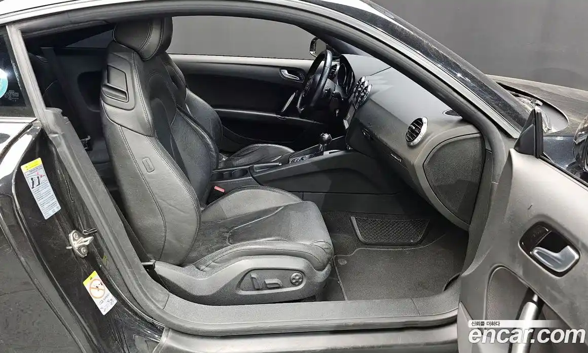 Audi TT 2013 2.0 Автомат в Москве № 196692, фото 1