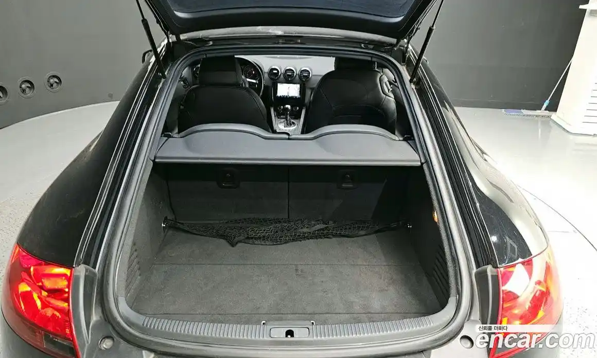 Audi TT 2013 2.0 Автомат в Москве № 196692, фото 7