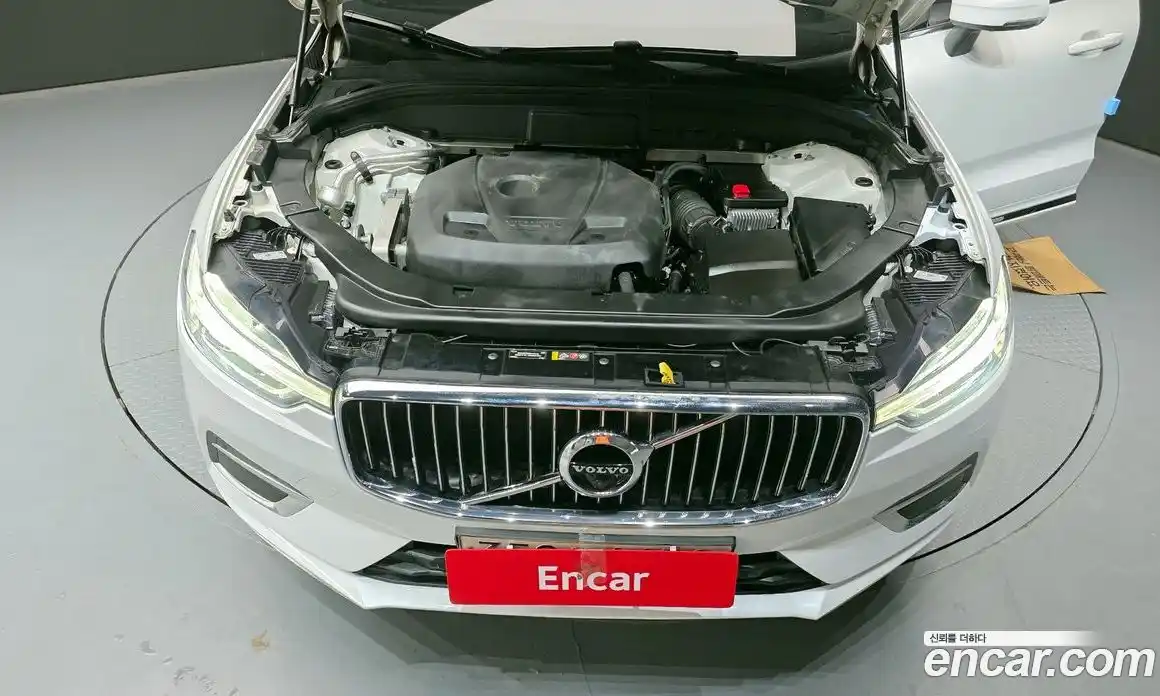 Volvo XC60 2020 2.0 Автомат в Москве № 196966, фото 11