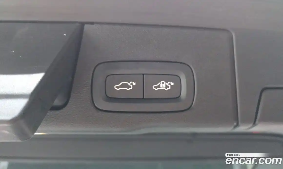 Volvo XC60 2020 2.0 Автомат в Москве № 196966, фото 4