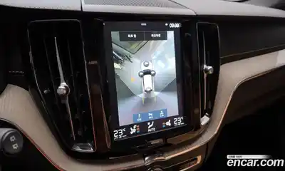 Volvo XC60 2020 2.0 Автомат в Москве № 196966, миниатюра 6